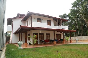 Mamas Palace Hiriketiya