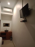 Gedhong Hostel