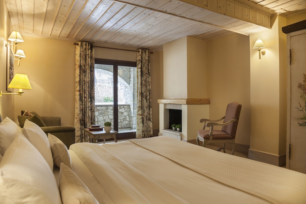 Santa Marina Arachova Resort & Spa