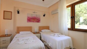 Villa AX07 by JoyLettings