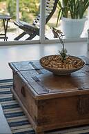 OCEAN beachfront 4 BDR -Amazing Oceanview