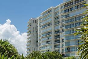 CARIBE Beachfront 2 BDR- Incredible Oceanview