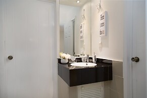 Delightful Lagoon front Villa at hotel zone