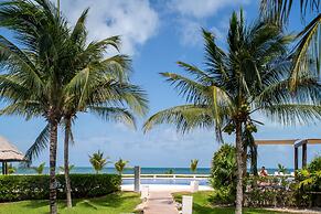 TROPICAL Beachfront 1 BDR