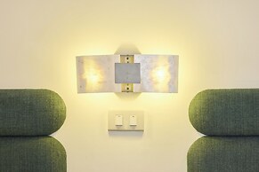Theme Boutique Hotel