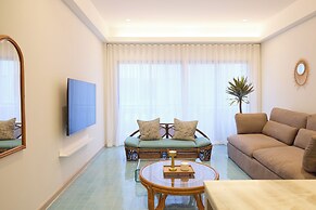Theme Boutique Hotel