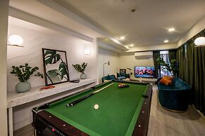Theme Boutique Hotel