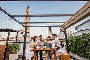 Theme Boutique Hotel