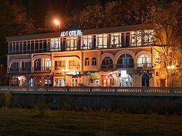 ARTapart Hotel