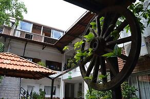 Tia Hotel