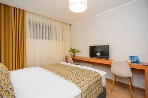 Orbi Palace Hotel Official