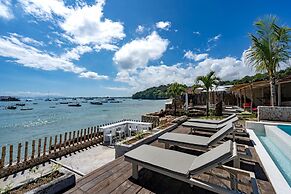 Paus Putih Hotel