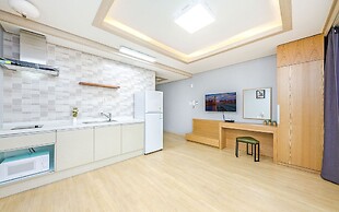 Adel Pension