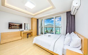 Adel Pension