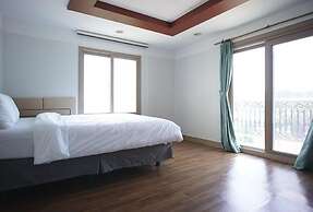 Hotel Navis