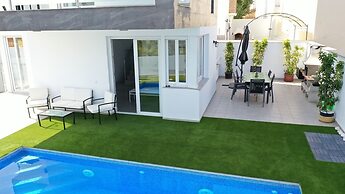 1062 Villa Picasso