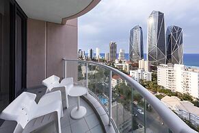 Oaks Gold Coast Hotel