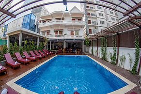Poolside Villa - Hostel