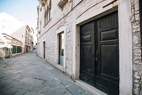Demartini Palace