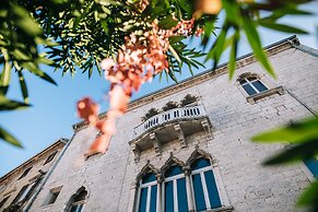 Demartini Palace