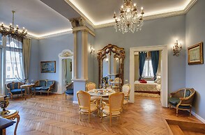 Demartini Palace