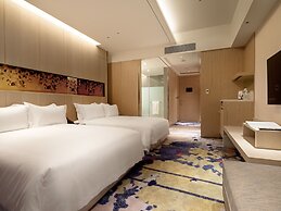 Fame Hall Garden Hotel