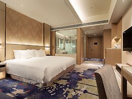 Fame Hall Garden Hotel