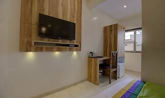 Hotel Amisha International