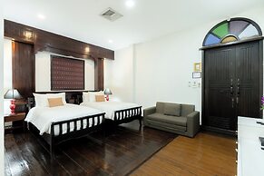 Cheva Gallery Boutique Hotel
