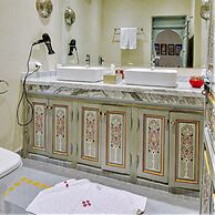 Riad Tahyra