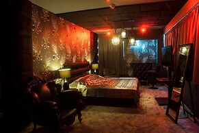 Madison Hotel & Suites - Adults Only