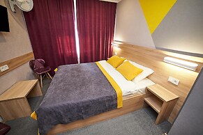 Luna Hotel