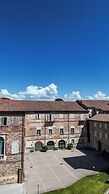 Casa Regina Montis Regalis