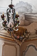 Casa Regina Montis Regalis