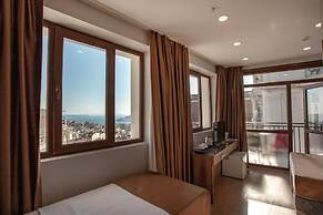 West Palace Hotel