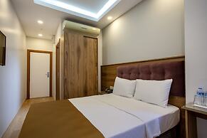 West Palace Hotel