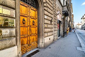 Live Florence Guesthouse