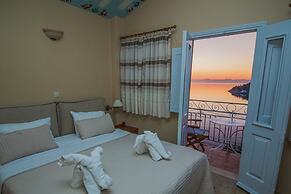 Niriides Hotel & Apartments