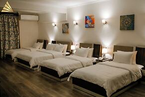 Pyramid Edge Hotel & Exclusive Pyramids View Rooftop