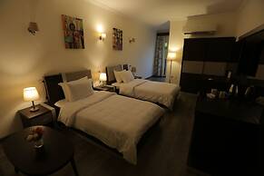 Pyramid Edge Hotel & Exclusive Pyramids View Rooftop