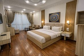 Pyramid Edge Hotel & Exclusive Pyramids View Rooftop