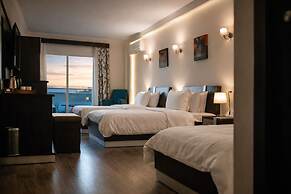 Pyramid Edge Hotel & Exclusive Pyramids View Rooftop