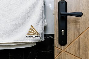 Pyramid Edge Hotel & Exclusive Pyramids View Rooftop