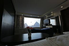 Pyramid Edge Hotel & Exclusive Pyramids View Rooftop