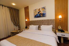 Pyramid Edge Hotel & Exclusive Pyramids View Rooftop