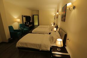 Pyramid Edge Hotel & Exclusive Pyramids View Rooftop