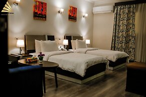 Pyramid Edge Hotel & Exclusive Pyramids View Rooftop