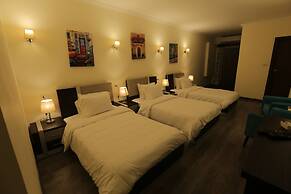 Pyramid Edge Hotel & Exclusive Pyramids View Rooftop