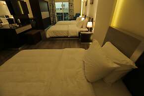 Pyramid Edge Hotel & Exclusive Pyramids View Rooftop
