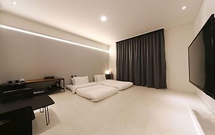 Hotel Pier 48